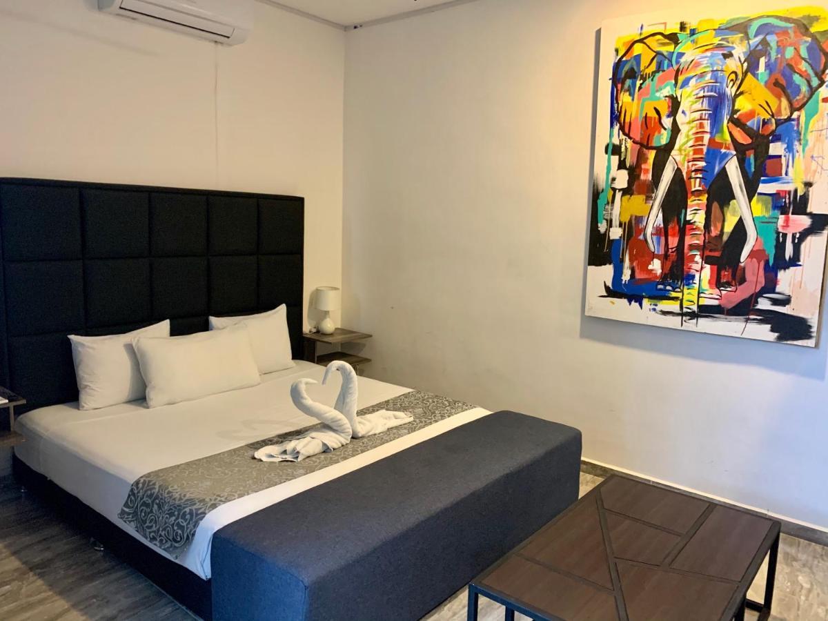 Silversands Hotel Boutique - 5Th Ave Плая-дель-Кармен Экстерьер фото