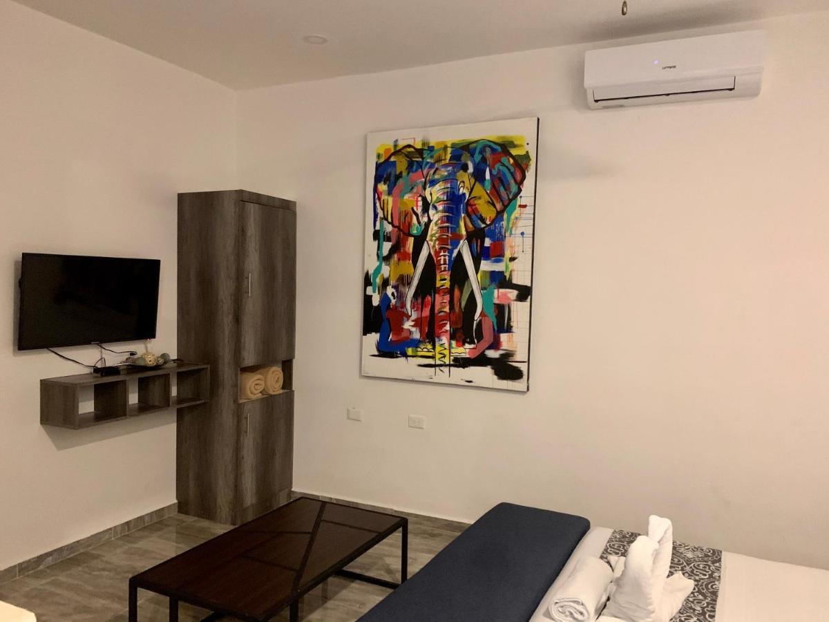 Silversands Hotel Boutique - 5Th Ave Плая-дель-Кармен Экстерьер фото